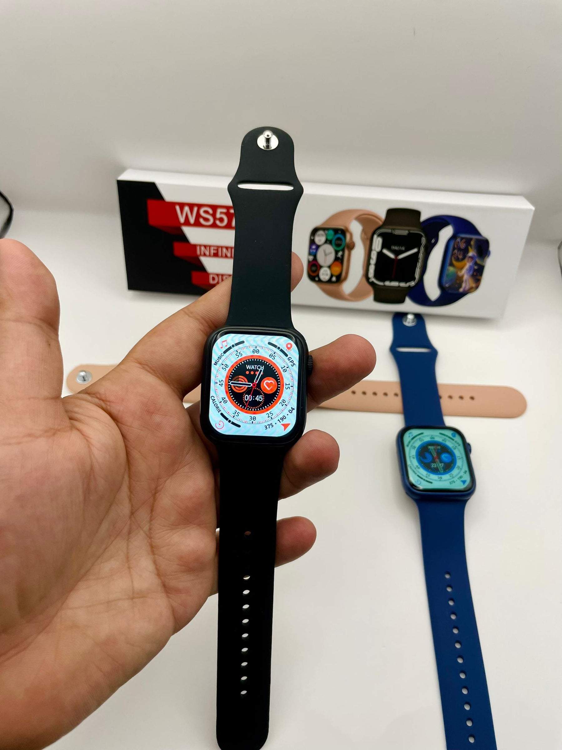 WS57 Infinite Display Watch